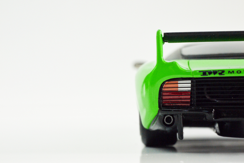 Illustration for article titled LaLD Car Week: Thursday on The Thames - 1/43 Spark Jaguar XJ220 TWR